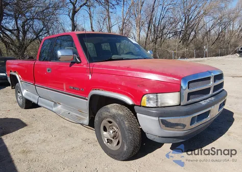 1995 Dodge Ram 1500 из США, поврежденный, VIN 3B7HF13Z5SM108566
